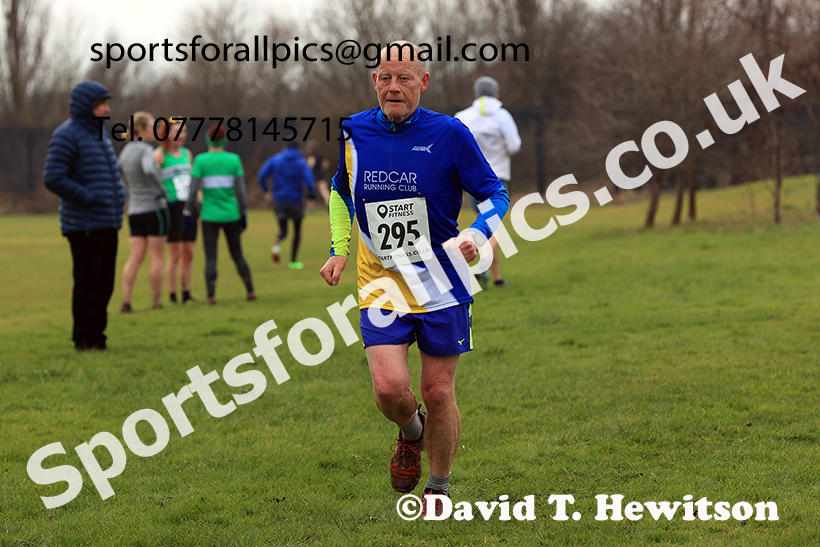 Womens 35s and over and Mens 65 and Over, 2025 NEMAA Cross Country Champs., Acklam, Middlesbrough. Photo: David T. Hewitson/Sports for All Pics